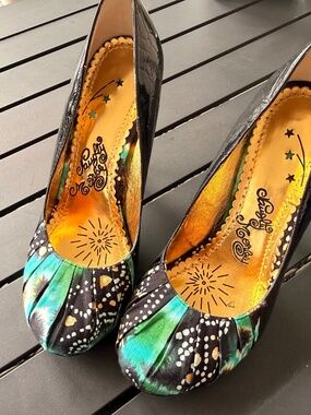 Poetic Licence “Split Personality” Heels – Size 8.5 – Brand New, Never Worn